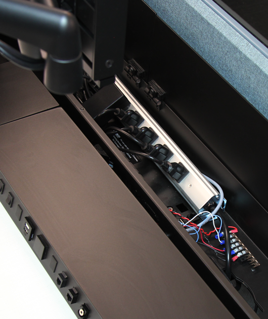 ProFeature_RearDashPower