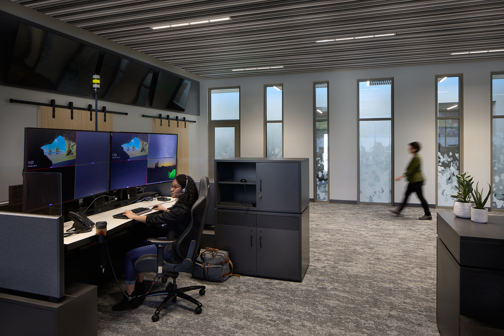 6157_198_b7_Edit_DougWalkerPhoto_SOCIAL